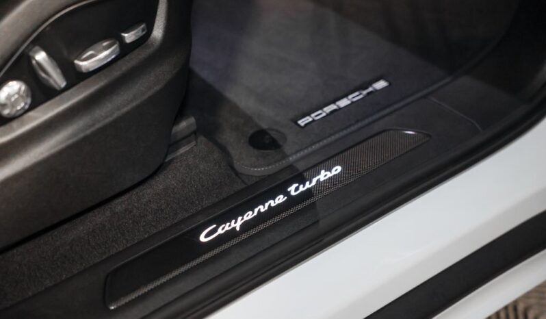 
								Porsche Cayenne 2019 full									