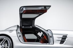 
										Mercedes-Benz SLS AMG® 2011 full									