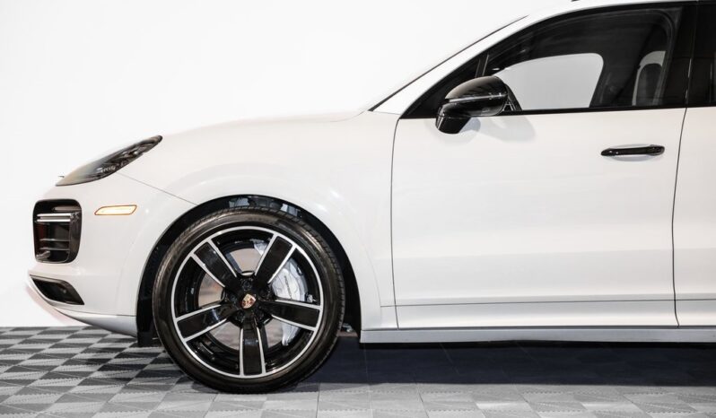 
								Porsche Cayenne 2019 full									