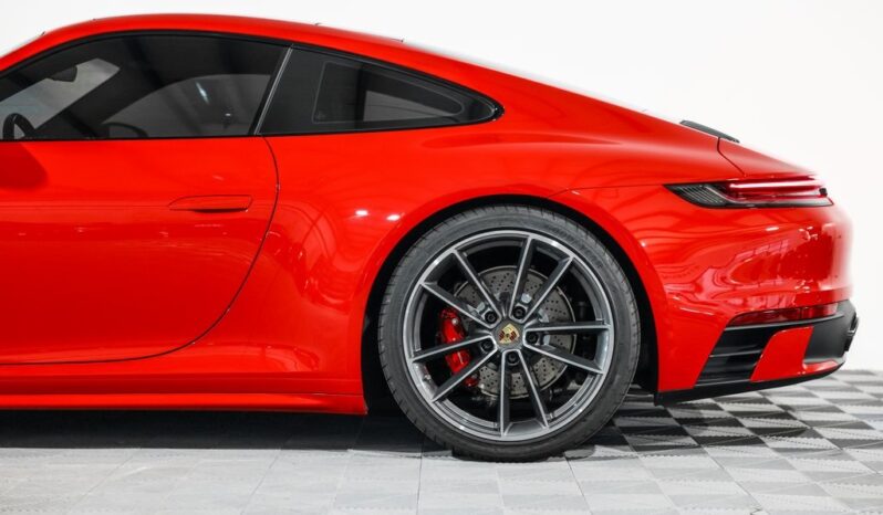 
								Porsche 911 2020 full									