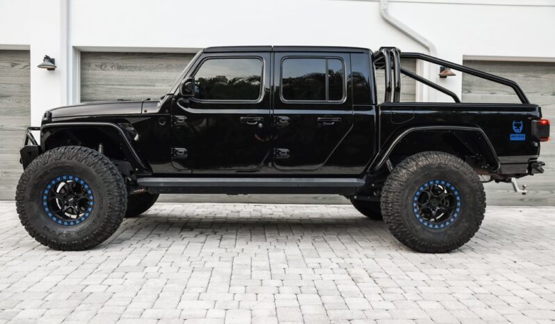 
								Jeep Gladiator 2021 full									