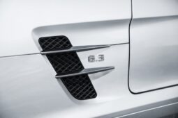 
										Mercedes-Benz SLS AMG® 2011 full									