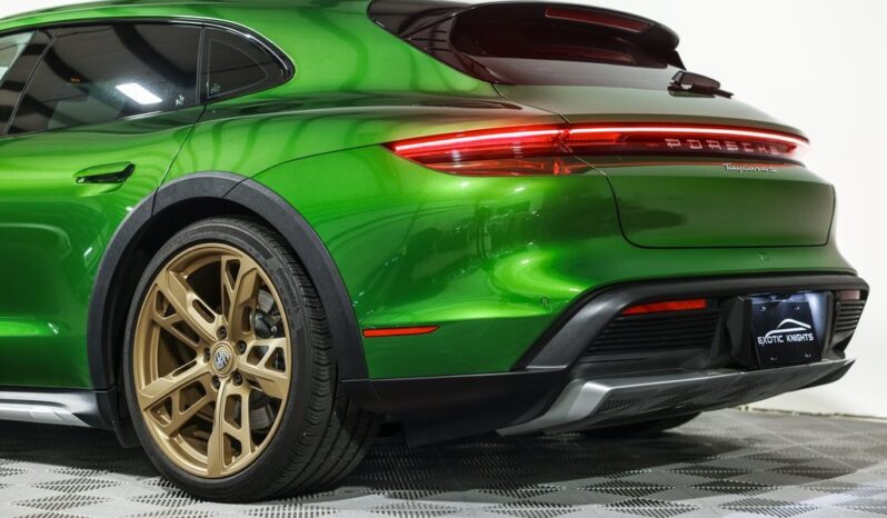 
								Porsche Taycan Cross Turismo 2023 full									