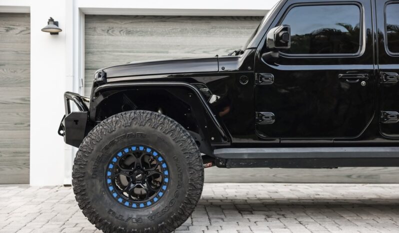 
								Jeep Gladiator 2021 full									