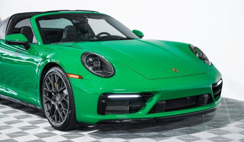 
								Porsche 911 2021 full									