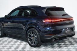 
										Porsche Cayenne 2024 full									