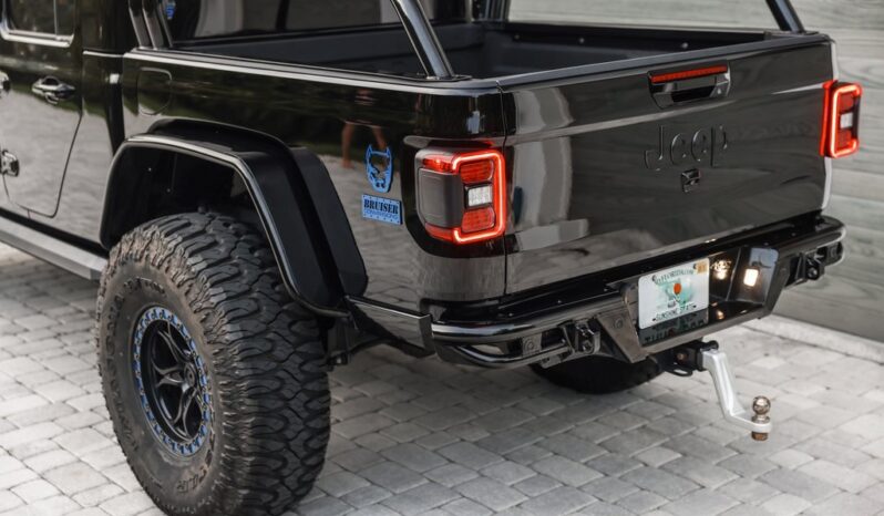 
								Jeep Gladiator 2021 full									