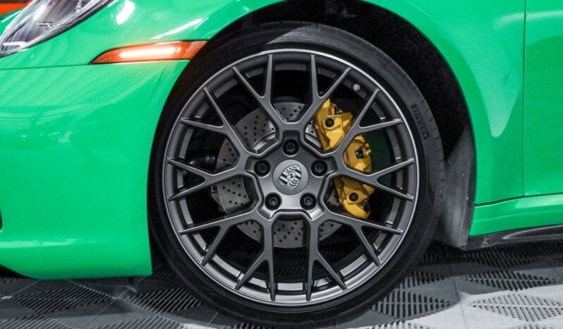 
								Porsche 911 2021 full									