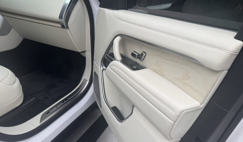 
								Land Rover Range Rover 2025 full									