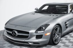 
										Mercedes-Benz SLS AMG® 2011 full									
