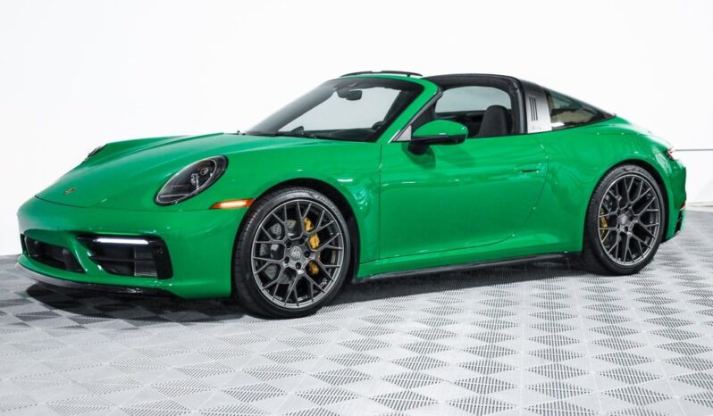 
								Porsche 911 2021 full									