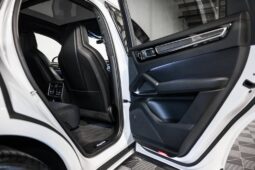 
										Porsche Cayenne 2019 full									