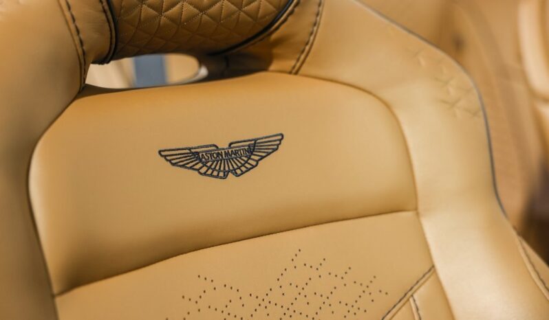 
								Aston Martin DBS 2021 full									