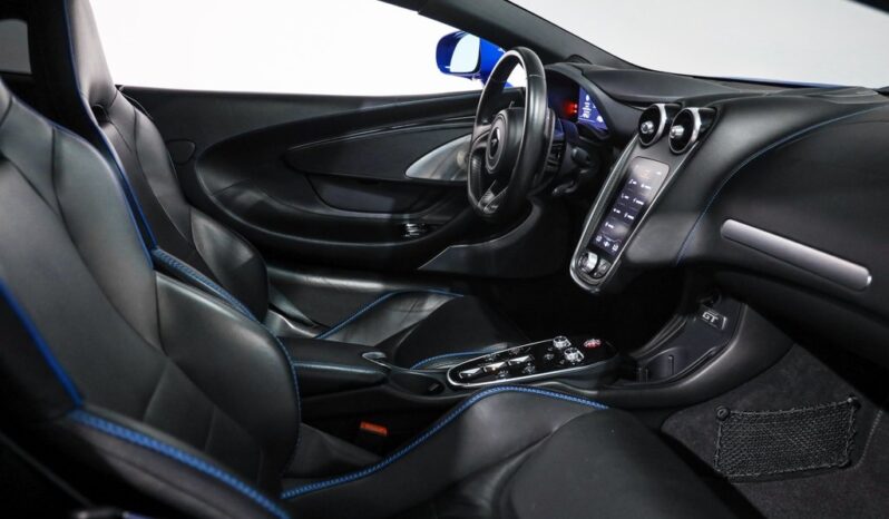 
								McLaren GT 2020 full									