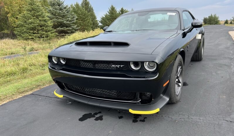 
								Dodge Challenger 2023 full									