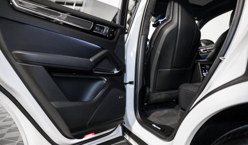 
								Porsche Cayenne 2019 full									