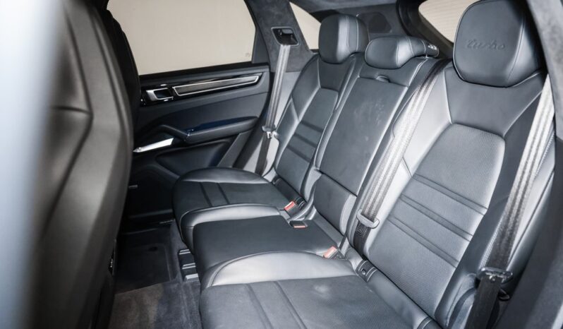 
								Porsche Cayenne 2019 full									