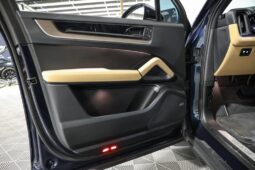 
										Porsche Cayenne 2024 full									