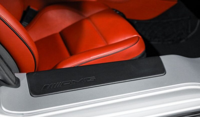 
								Mercedes-Benz SLS AMG® 2011 full									