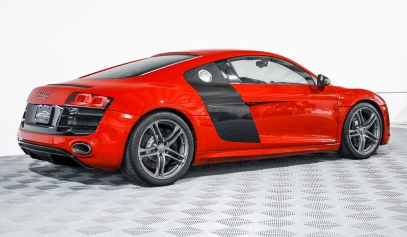 
								Audi R8 2012 full									