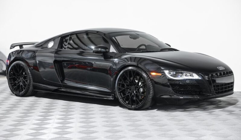 
								Audi R8 2012 full									