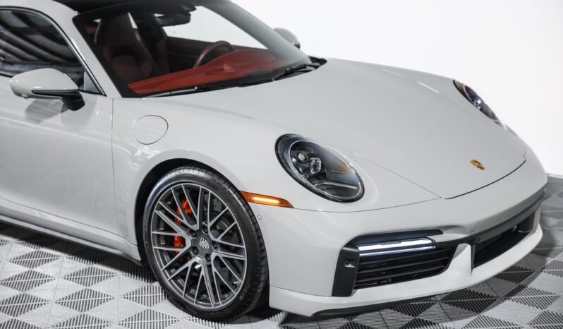 
								Porsche 911 2022 full									