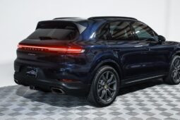 
										Porsche Cayenne 2024 full									