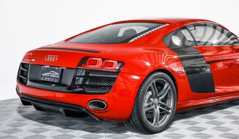 
								Audi R8 2012 full									