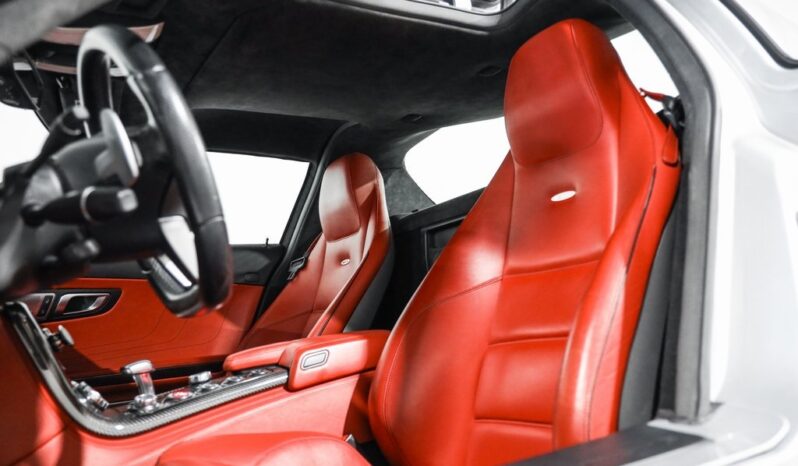 
								Mercedes-Benz SLS AMG® 2011 full									