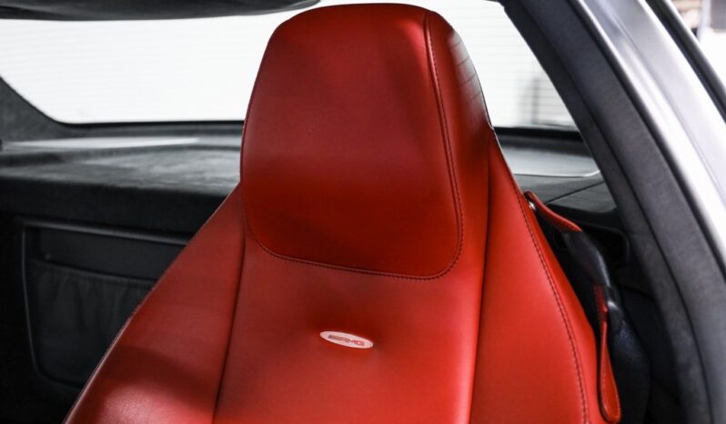 
								Mercedes-Benz SLS AMG® 2011 full									