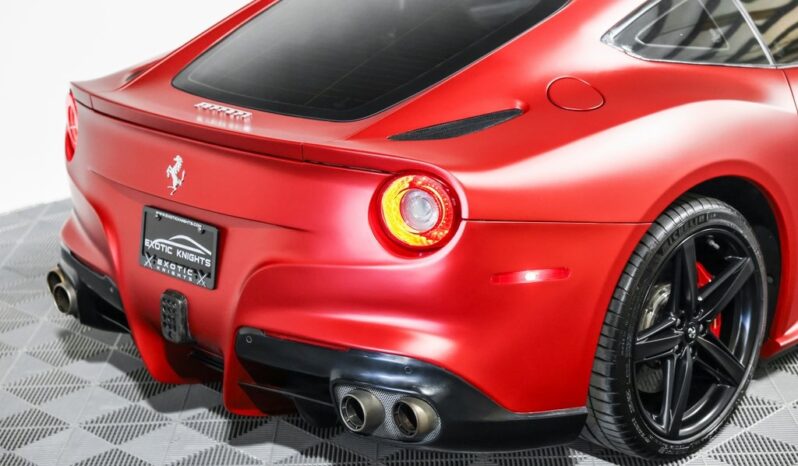 
								Ferrari F12 2013 full									