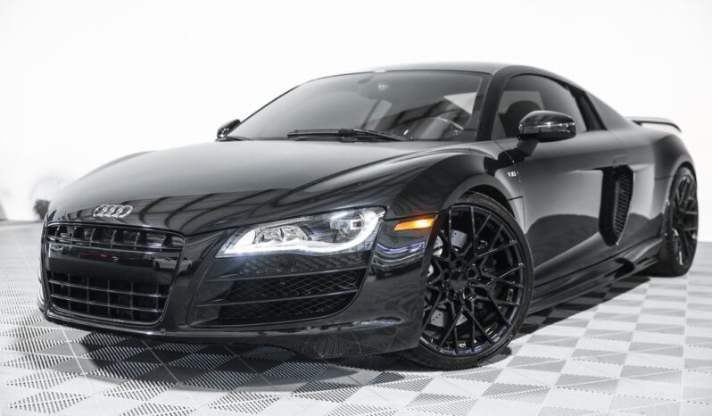 
								Audi R8 2012 full									