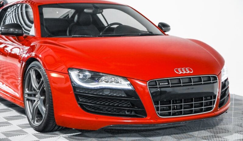 
								Audi R8 2012 full									