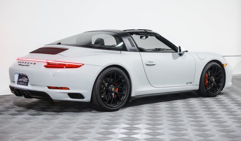 
								Porsche 911 2019 full									