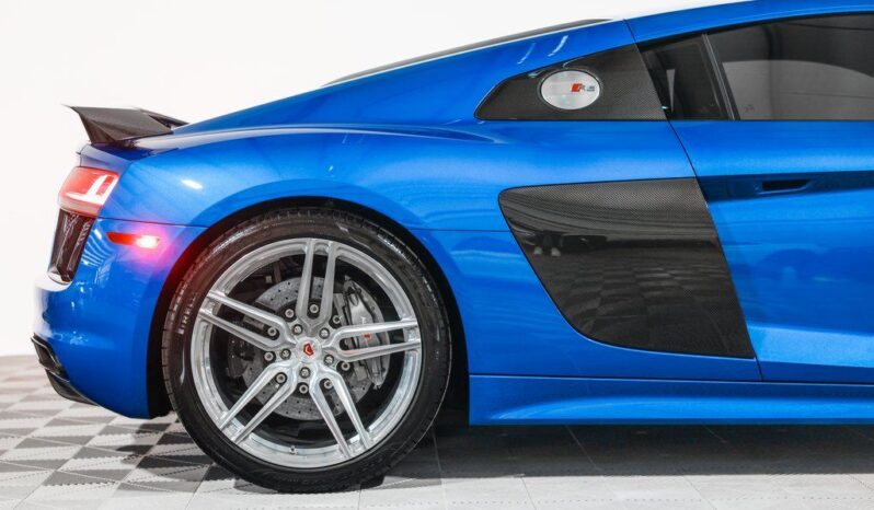 
								Audi R8 2017 full									