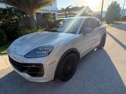 Porsche Cayenne Coupe 2025