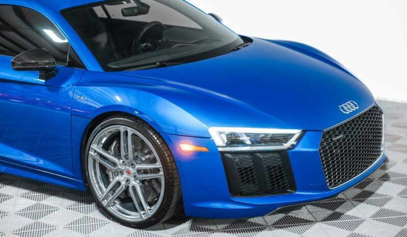 
								Audi R8 2017 full									