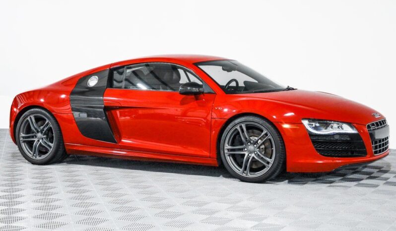 
								Audi R8 2012 full									