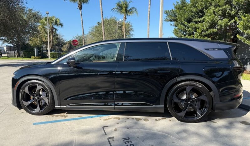 
								Lucid Gravity 2026 full									