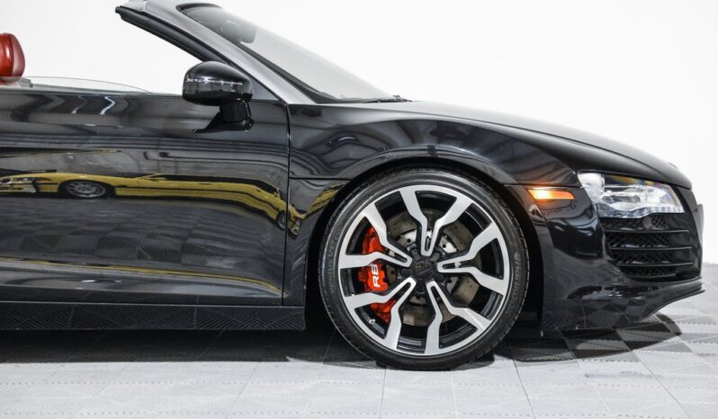 
								Audi R8 2011 full									