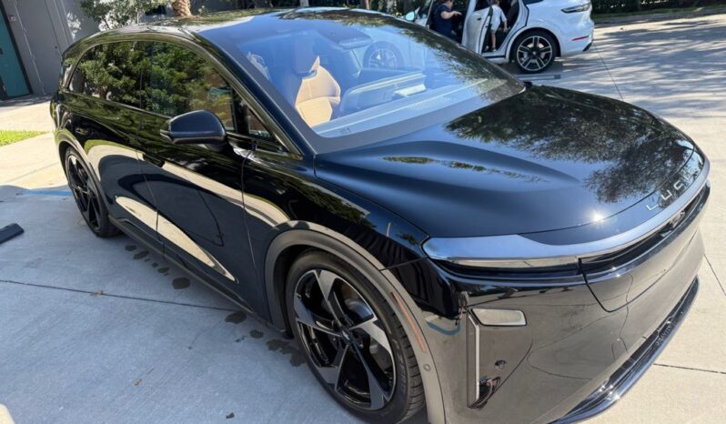 
								Lucid Gravity 2026 full									