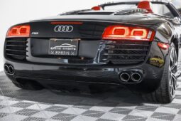 
										Audi R8 2011 full									