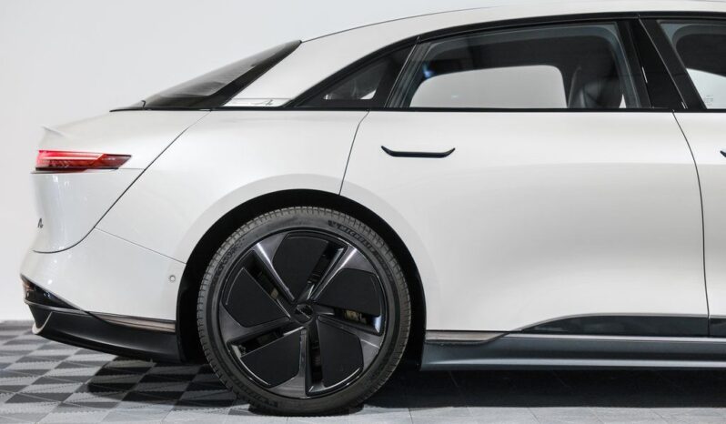 
								Lucid Air 2024 full									