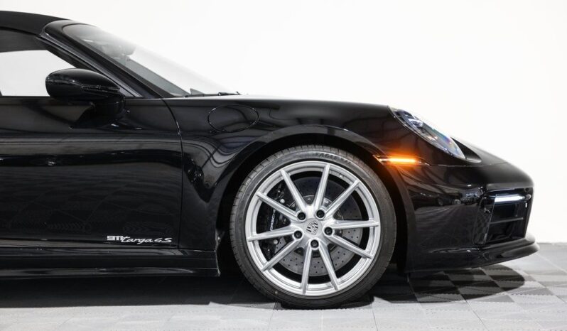 
								Porsche 911 2021 full									