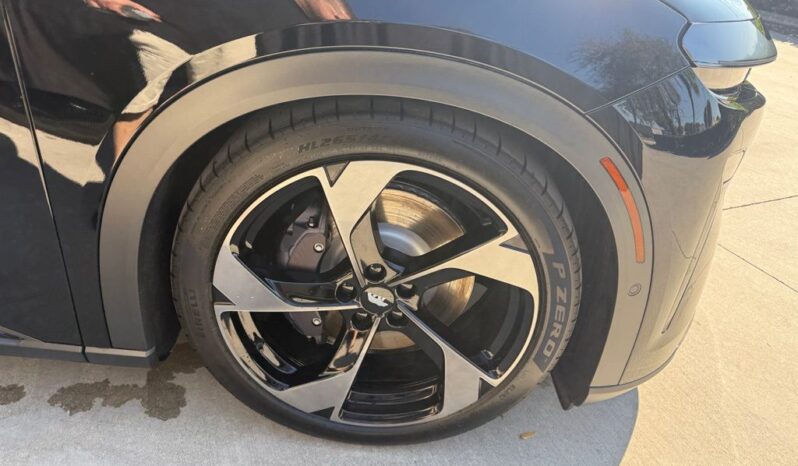 
								Lucid Gravity 2026 full									