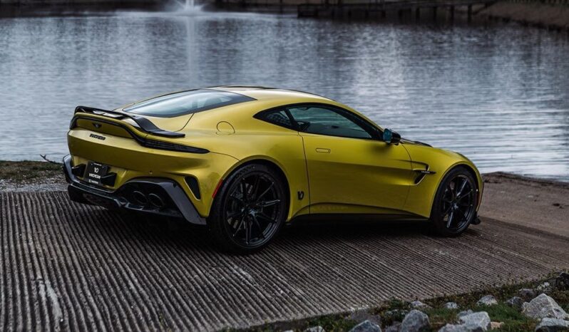 
								Aston Martin Vantage 2025 full									