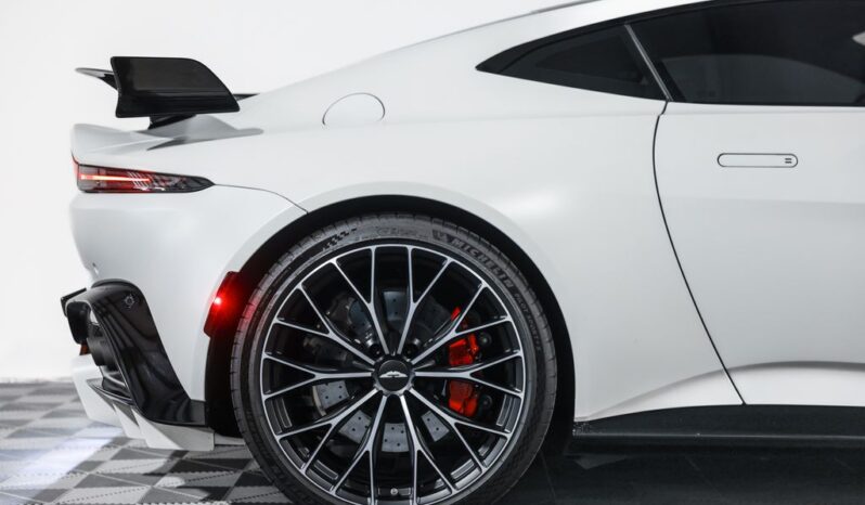 
								Aston Martin Vantage 2023 full									