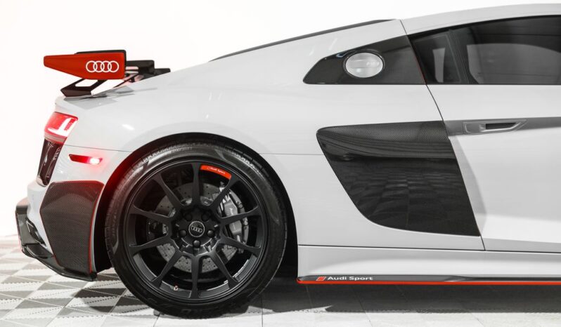 
								Audi R8 2018 full									