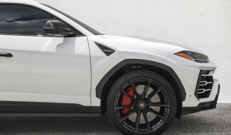 
								Lamborghini Urus 2020 full									