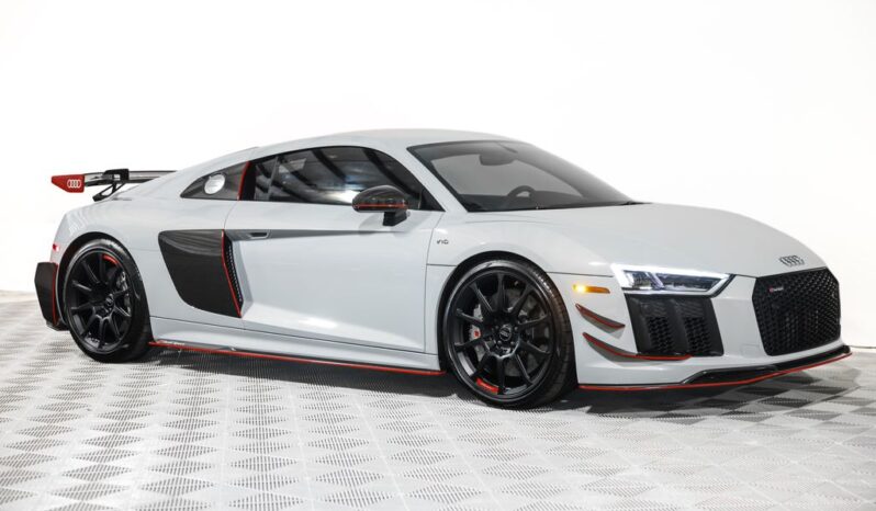 
								Audi R8 2018 full									